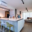 FREGENE – PRESTIGIOSA VILLA DI NUOVA COSTRUZIONE CON PISCINA • VISTA MARE • CLASSE A4 RIF. V/100