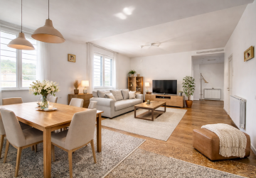 FREGENE CENTRO RIFINITISSIMA VILLA CON GIARDINO E TERRAZZI RIF. V/60