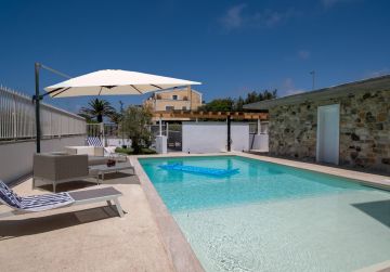 FREGENE CENTRO A 50 MT DAL MARE PRESTIGIOSA VILLA NUOVA COSTRUZIONE CON PISCINA RIF. V/100